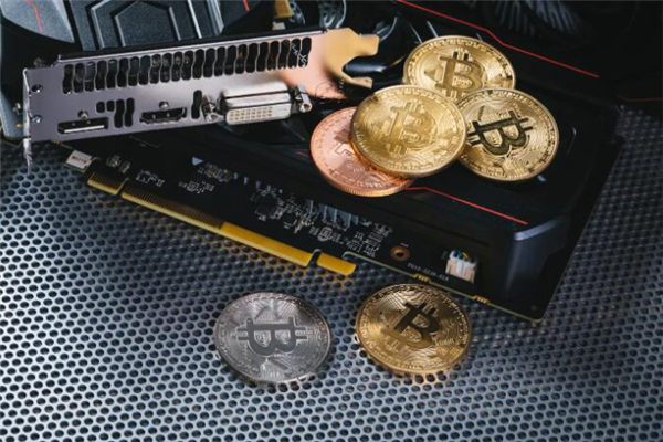 比特币一度跌超4%！加密货币突发“闪崩”全市场超34万人爆仓！发生了什么？